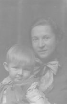 Photo of Inez with her son Lars-Gustaf