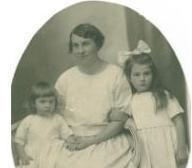 Cecilia Wiktoria and her daughters Maj and Inga